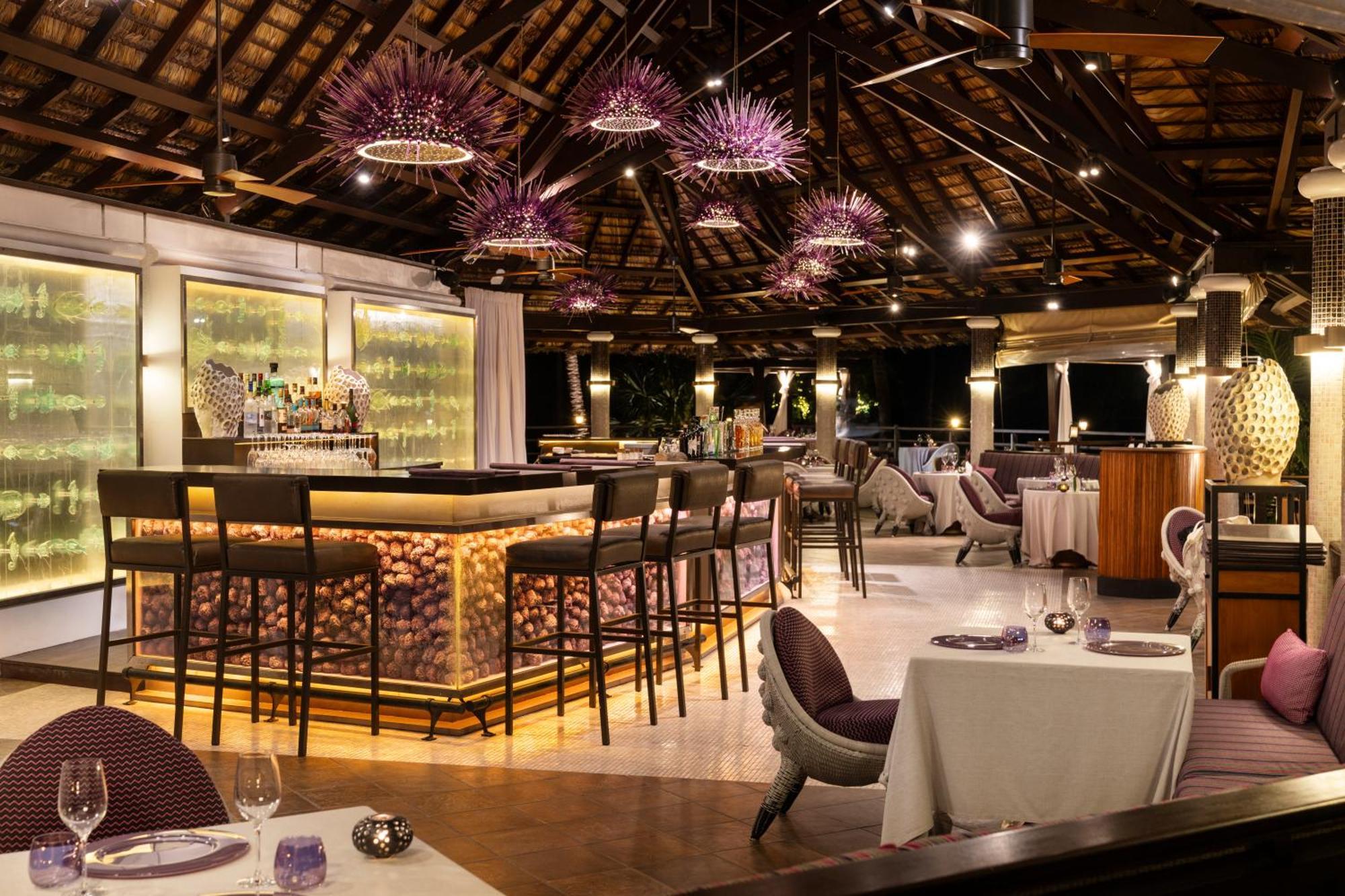منتجع كونستانس ليمور إدارة آنس الكبرى المظهر الخارجي الصورة The bar at the restaurant